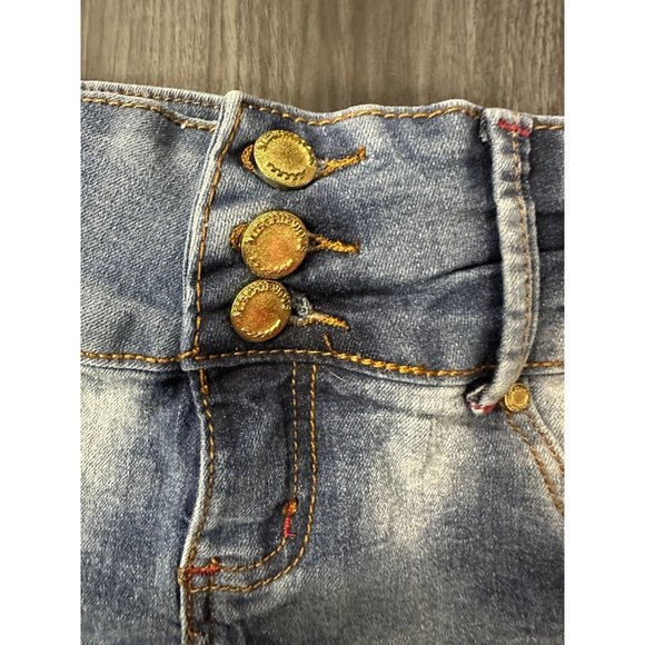 Women’s Jean shorts - Picture 2 of 8